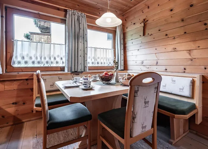 Holzknechthuette * Mayrhofen